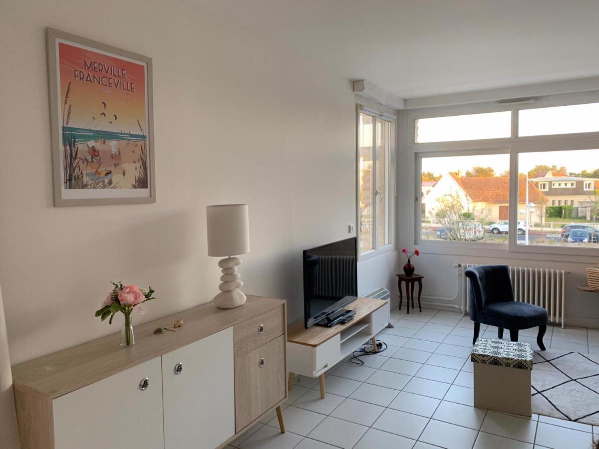 Les Alises Apartment Merville-Franceville-Plage Exterior photo